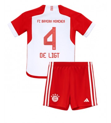 Maillot de foot Bayern Munich Matthijs de Ligt #4 Domicile enfant 2023-24 Manches Courte (+ pantalon court)